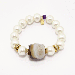 Cool Glass Pearl Bracelet