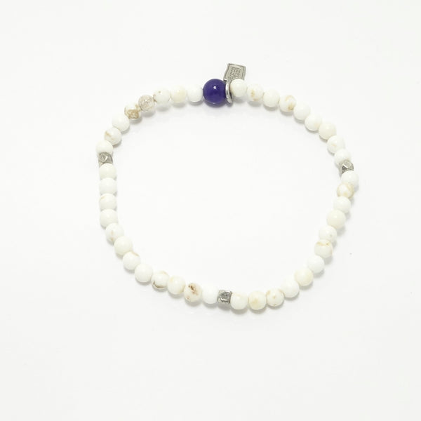 White Turquoisew/Silver Beaded Bracelet